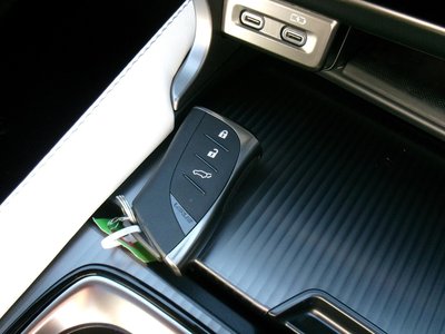 صورة مصغرة 57 لـ 2025 Lexus RX