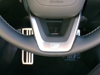 صورة مصغرة 49 لـ 2025 Lexus RX