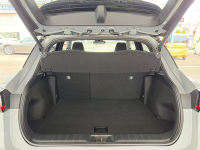 2025 Lexus LBX 缩略图 57