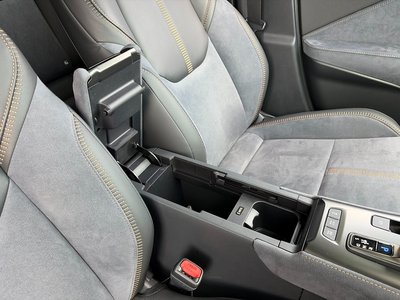 2025 Lexus LBX 缩略图 46