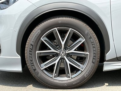 2025 Lexus LBX 缩略图 65