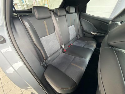 2025 Lexus LBX 照片 14