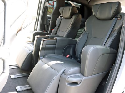 TOYOTA ALPHARD - 4