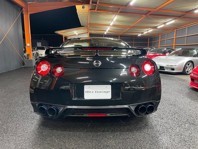 NISSAN GT-R - 4