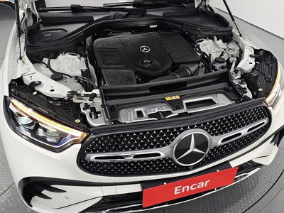 MERCEDES-BENZ GLC - 7