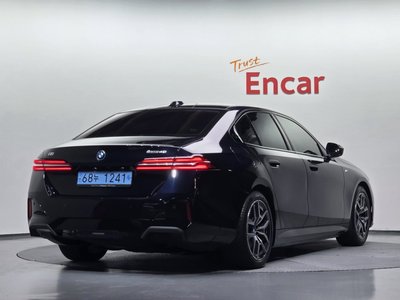 2024 BMW I5 photo 3