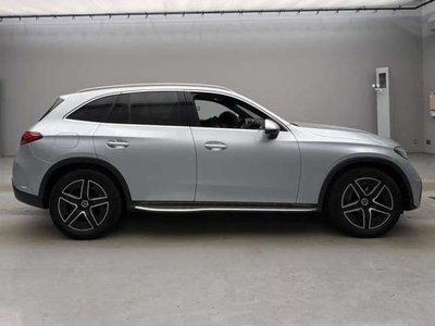 MERCEDES-BENZ GLC - 6