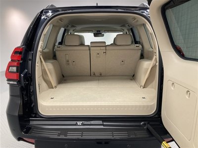 TOYOTA LAND CRUISER PRADO - 10