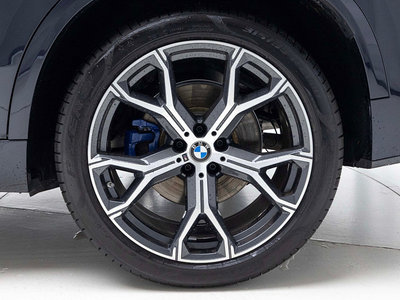 صورة 6 لـ 2025 BMW X5