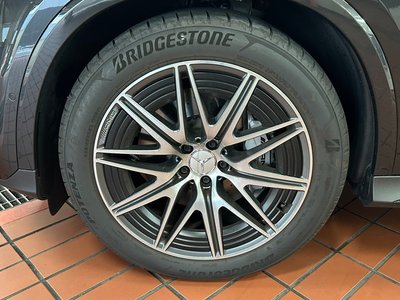 صورة 2 لـ 2025 Mercedes-BENZ GLC AMG