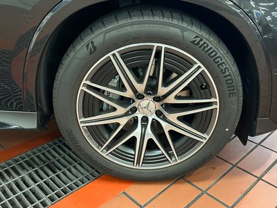 صورة 4 لـ 2025 Mercedes-BENZ GLC AMG