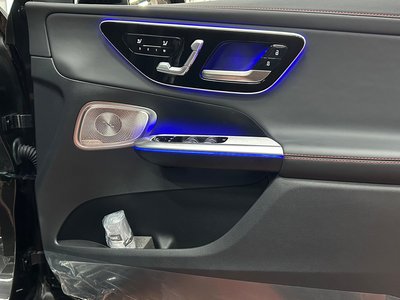 2025 Mercedes-BENZ GLC AMG — миниатюра 17