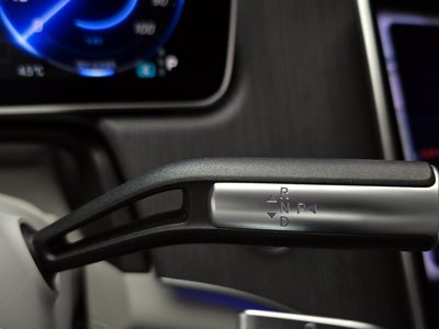 MERCEDES-BENZ EQS - 9