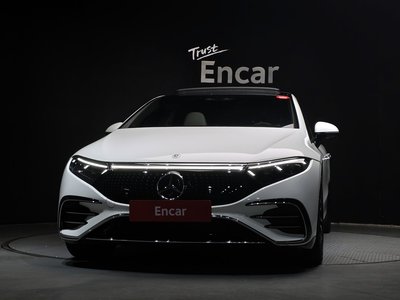 MERCEDES-BENZ EQS - 2