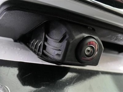 MERCEDES-BENZ GLC - 10