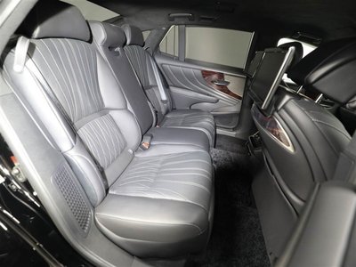 2019 Lexus LS — миниатюра 20