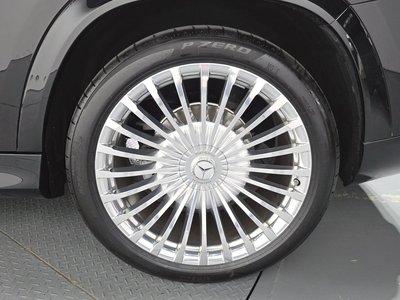 2023 Mercedes-BENZ GLS photo 8
