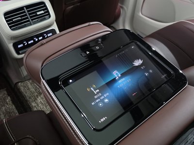 2023 Mercedes-BENZ GLS thumbnail 37