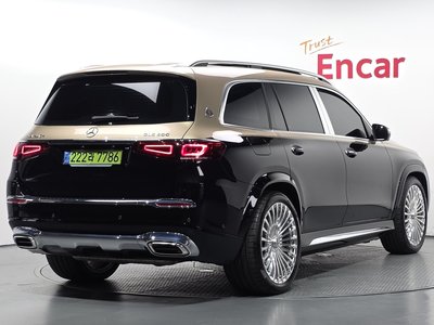 2023 Mercedes-BENZ GLS photo 2