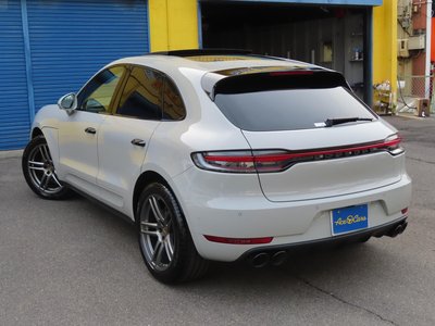 2020 Porsche MACAN thumbnail 15