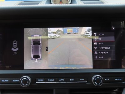 2020 Porsche MACAN thumbnail 11