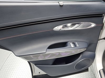 2021 Genesis GV70 — миниатюра 15