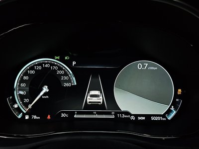 2021 Genesis GV70 — миниатюра 11