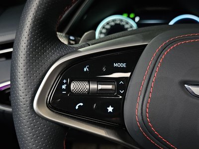 2021 Genesis GV70 — миниатюра 27