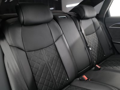 صورة مصغرة 11 لـ 2020 AUDI S8