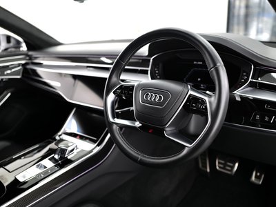 2020 AUDI S8 照片 6