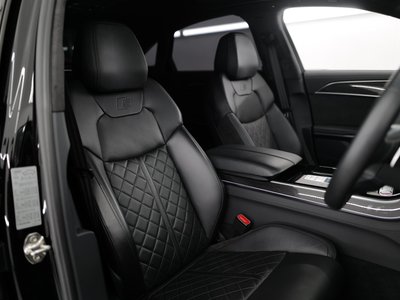 2020 AUDI S8 照片 7