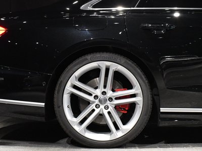 صورة مصغرة 115 لـ 2020 AUDI S8