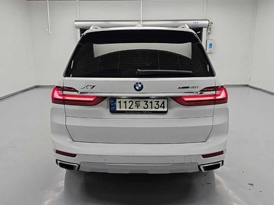 2021 BMW X7 照片 2