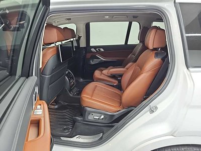 2021 BMW X7 thumbnail 12