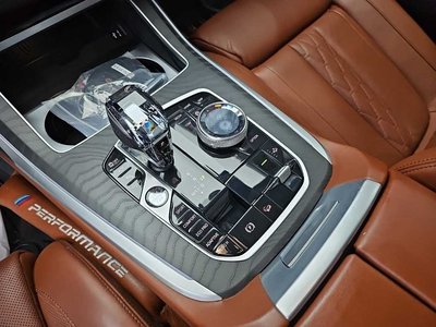 2021 BMW X7 照片 8