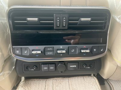 2024 Toyota LAND CRUISER 300 — миниатюра 28