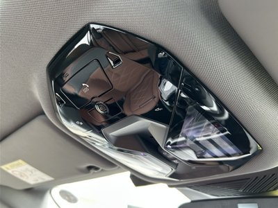 2025 BMW 5 SERIES — миниатюра 47