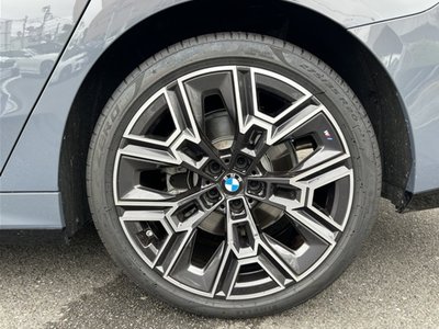 2025 BMW 5 SERIES — миниатюра 15