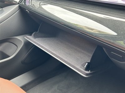 2025 BMW 5 SERIES — миниатюра 41