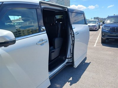 TOYOTA ALPHARD - 4