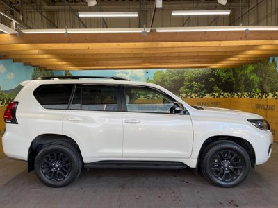 صورة مصغرة 59 لـ 2023 Toyota LAND CRUISER PRADO