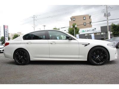 صورة مصغرة 38 لـ 2018 BMW M5
