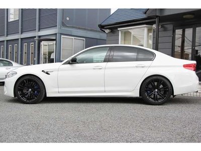 صورة مصغرة 33 لـ 2018 BMW M5