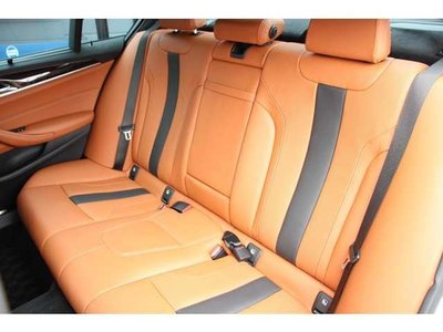 صورة مصغرة 48 لـ 2018 BMW M5