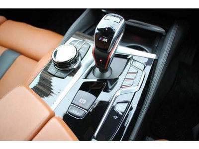 صورة 10 لـ 2018 BMW M5