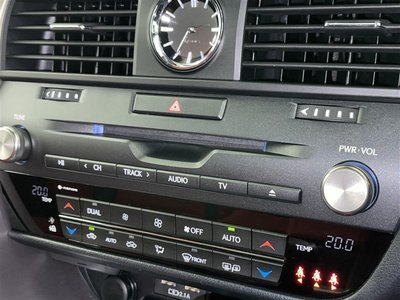 صورة مصغرة 14 لـ 2021 Lexus RX