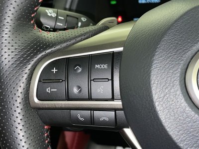 صورة مصغرة 12 لـ 2021 Lexus RX