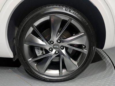 2023 GENESIS GV70 photo 6