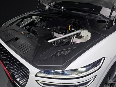 2023 GENESIS GV70 photo 7
