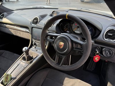 PORSCHE 718 - 4